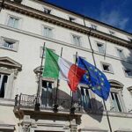 Ue: debito pubblico in Italia desta preoccupazione